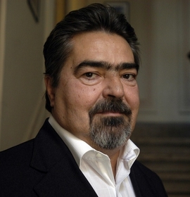 Dr. Zoltan Toth